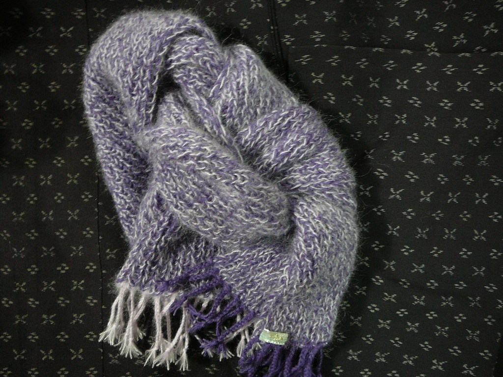 手編みマフラー　樹紫加(じゅしか)
