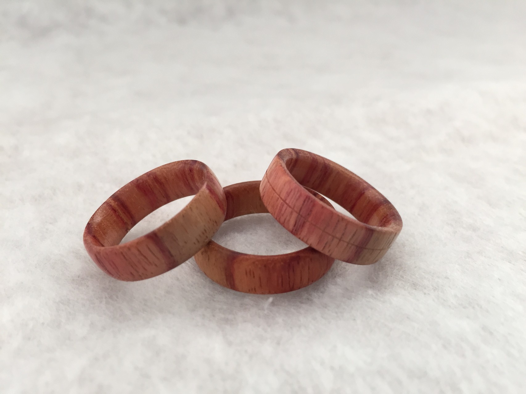 Ringe aus Rosenholz