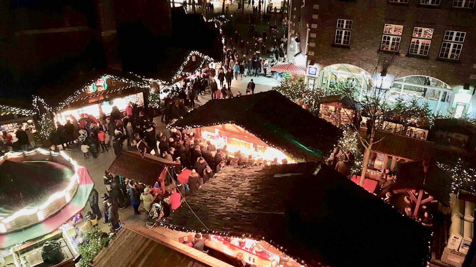 Weihnachtsmarkt Rund Um Die St Petri Kirche Hamburg Weihnachtsmaerkte Hamburgs Webseite
