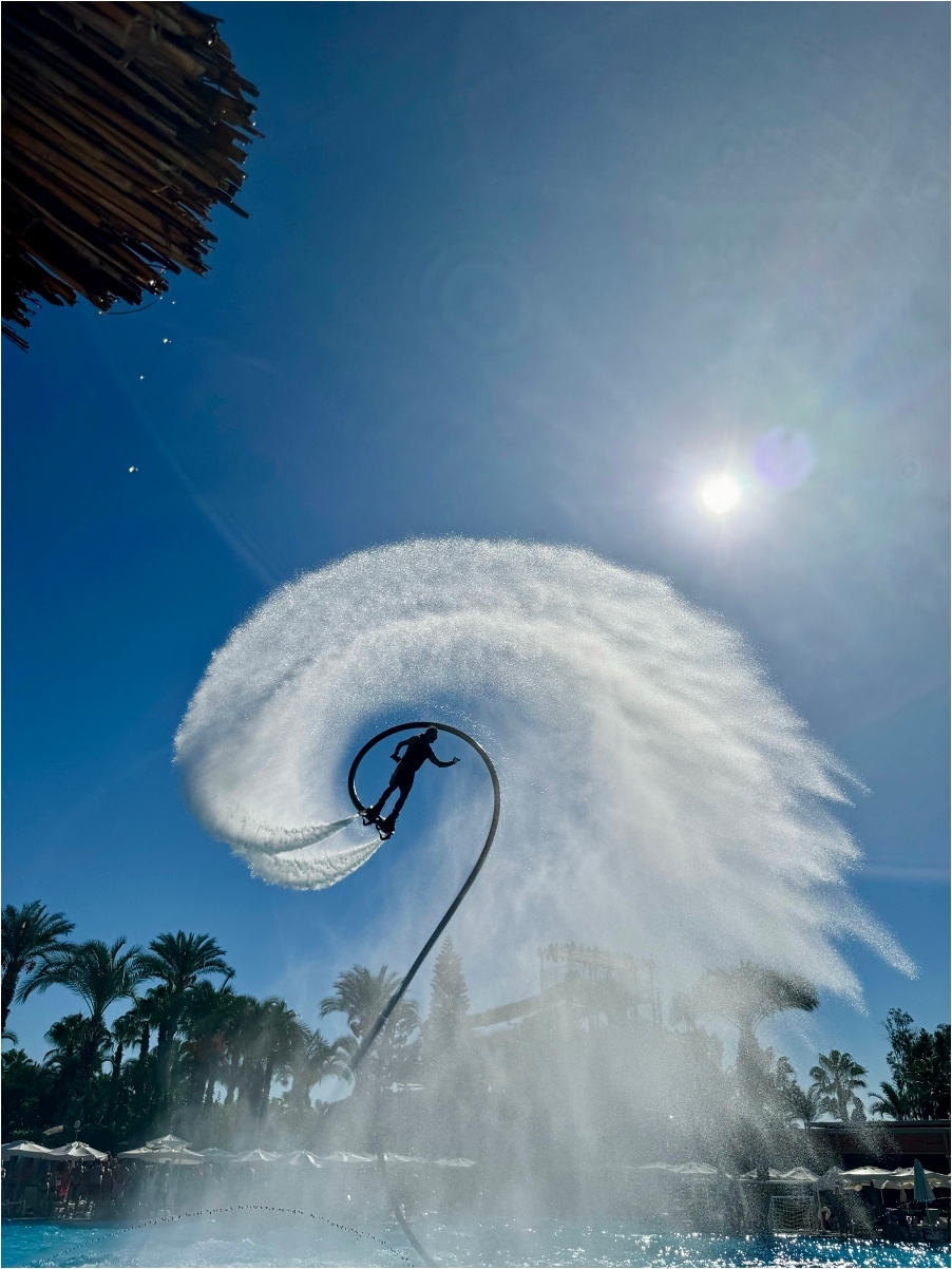 1. Platz: Ralf Windsheimer "Flyboard Poolshow in Antalya"