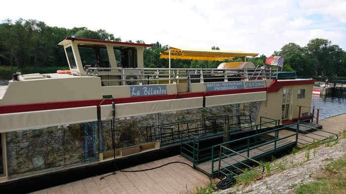Et c'est parti pour la "Croisière s'amuse" !