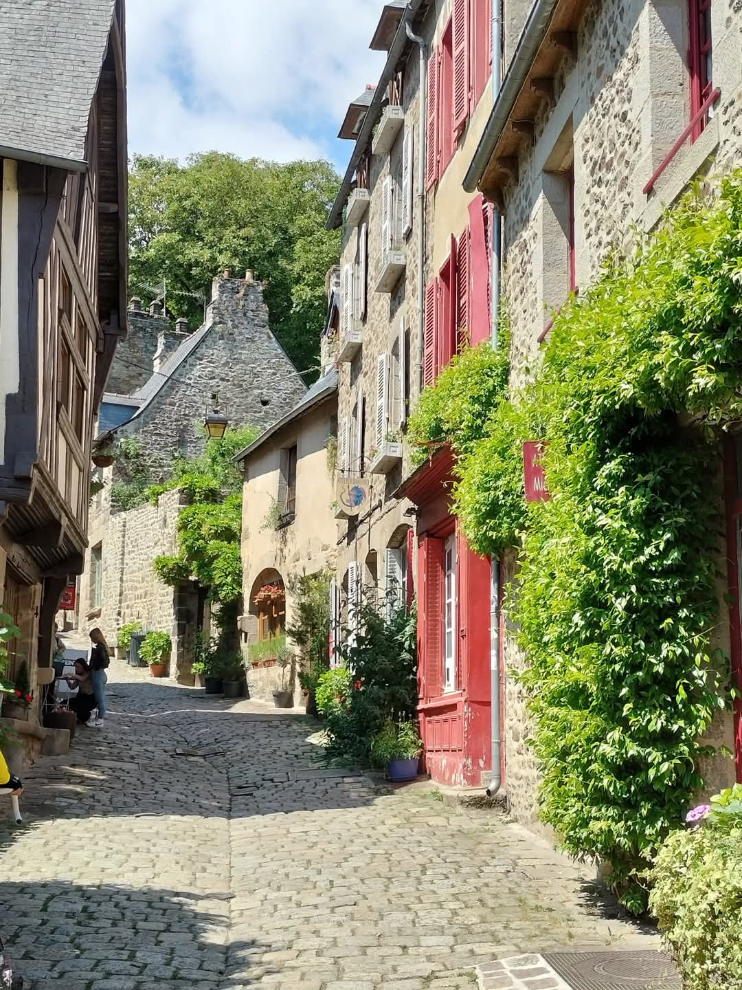 Dinan