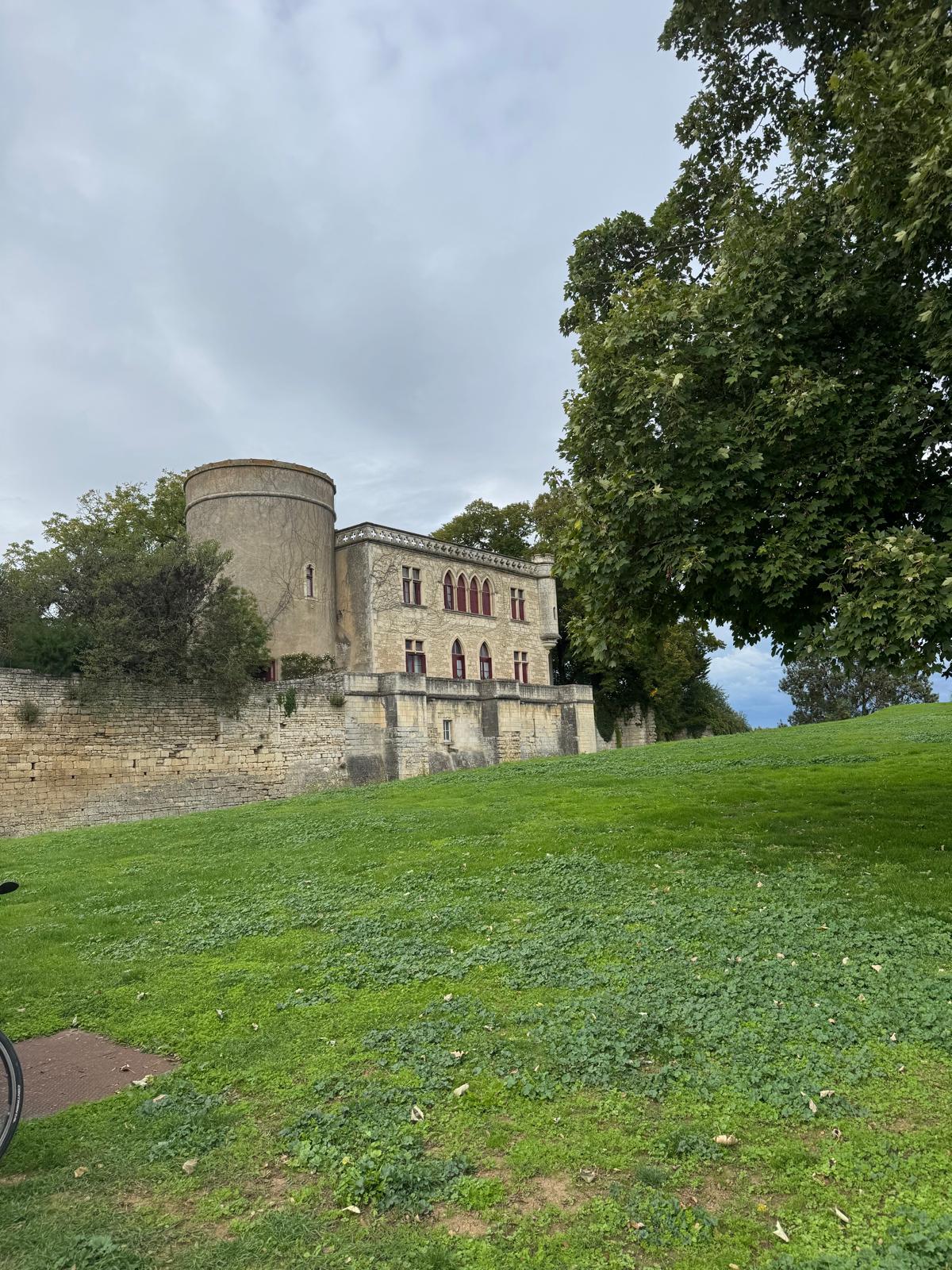 ancien palais épiscopal de Maillezais 