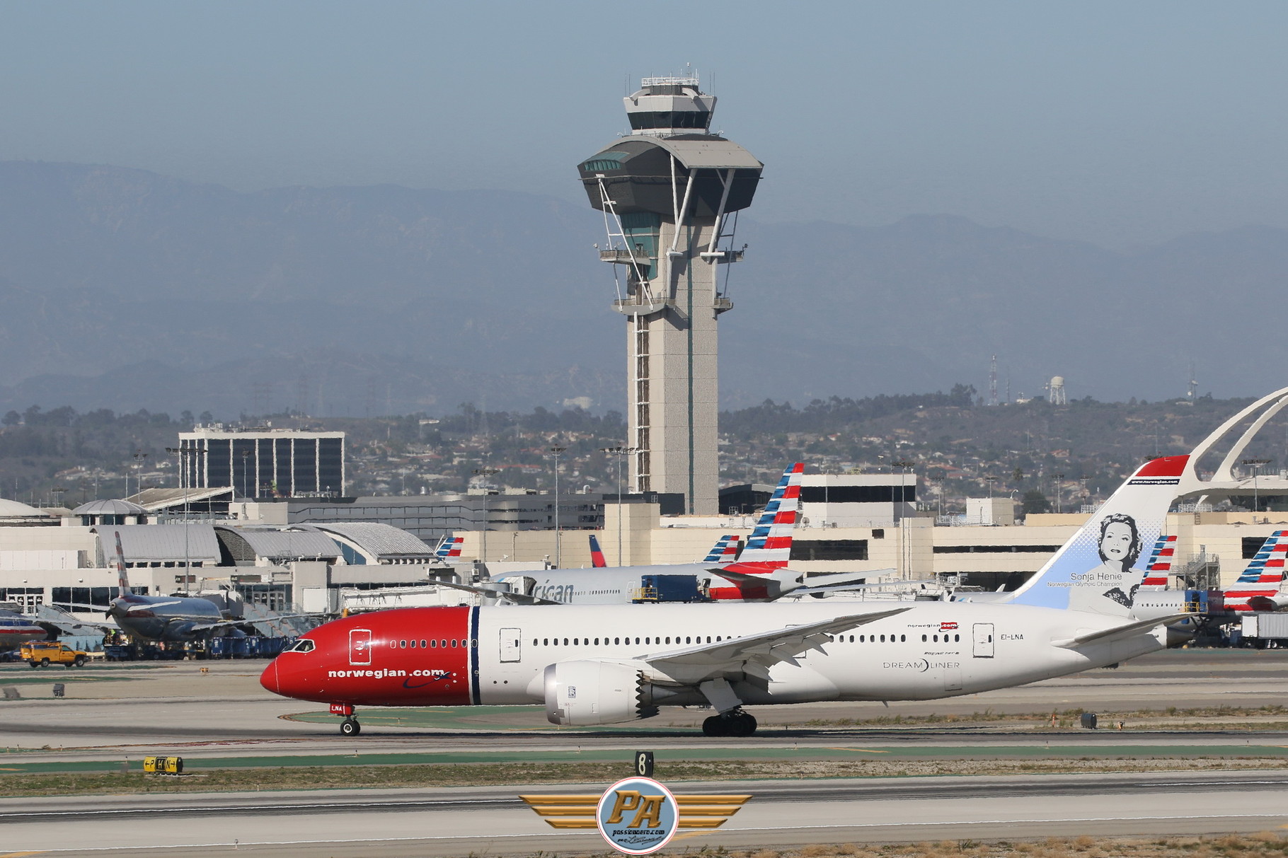 Boeing 787-8 Dreamliner "Norwegian" immatriculé EI-LNA  