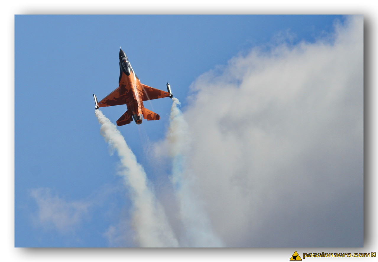 F-16 MLU Solo Display Pays-Bas