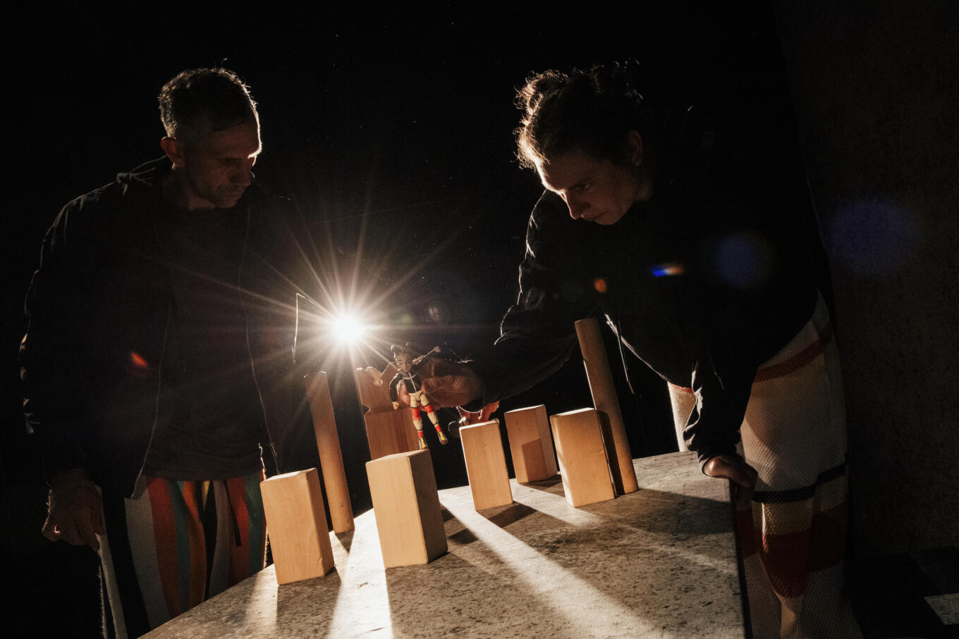 Wie Ida eine Schatz versteckt und Jakub keinen findet (Foto Caroline Krajcir)