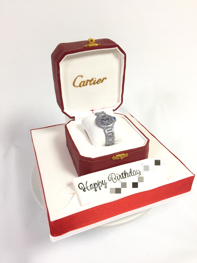 #高級時計 #ボックスケーキ #時計 #カルティエ #バロンブルー #セレブ #セレブリティ #セレブリティケーキ #🎂#🇯🇵 #⏱ #🎁 #👑 #cartier #cartierwatch #fashion #fondantfigure #fondantcake #Celebrity