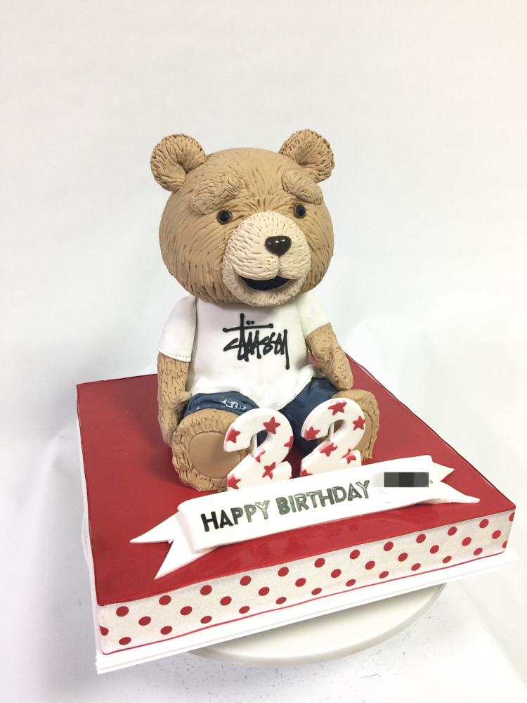 #tedcake #teddybear #ted #stussy #cake #teddy #bear #ケーキ #テッド #悪 #ベアー #ぬいぐるみ #誕生日ケーキ #食べ物 #スイーツ #激甘 #形 #sculptedcake #彫刻 #作るの大好き ##handmade  #fondantwork #fondantcake #pateasucre #sekerhamuru #pastadizucchero #🇯🇵#Japan #japanmade