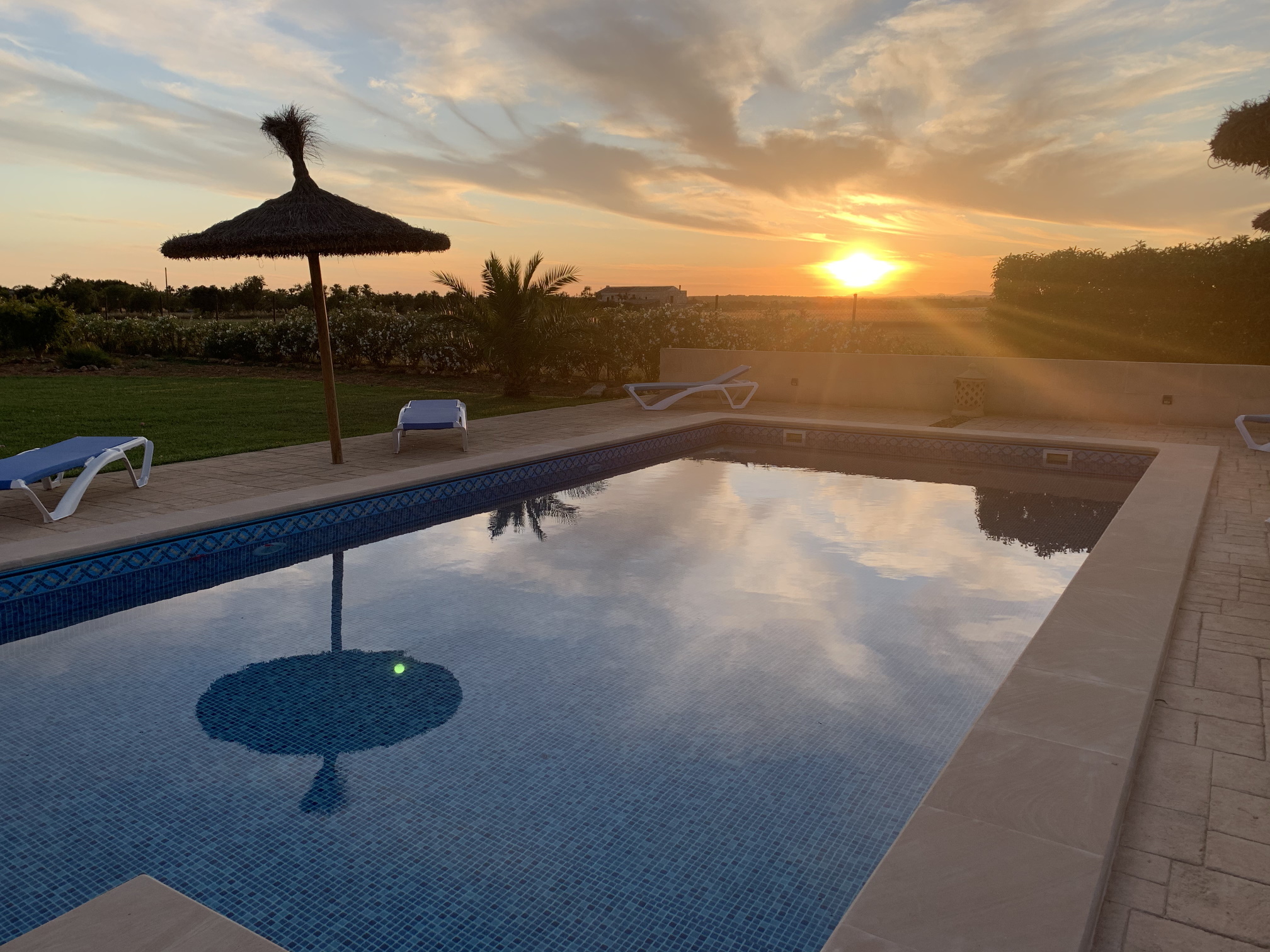 Sunset am Pool