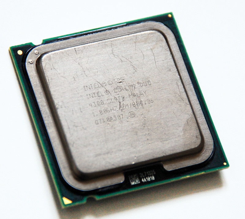 Intel Core 2 Family - CPU MUSEUM - MUSEUM OF MICROPROCESSORS & DIE ...