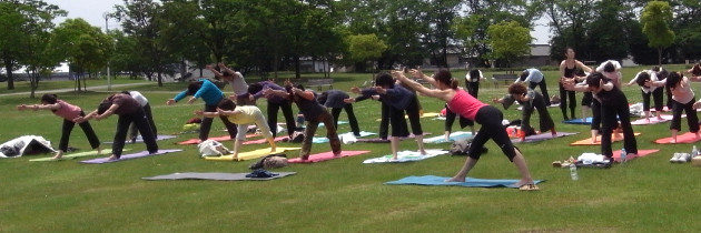 cozy|オソトヨガ2009(春)|パワーヨガ|春日井市|落合公園