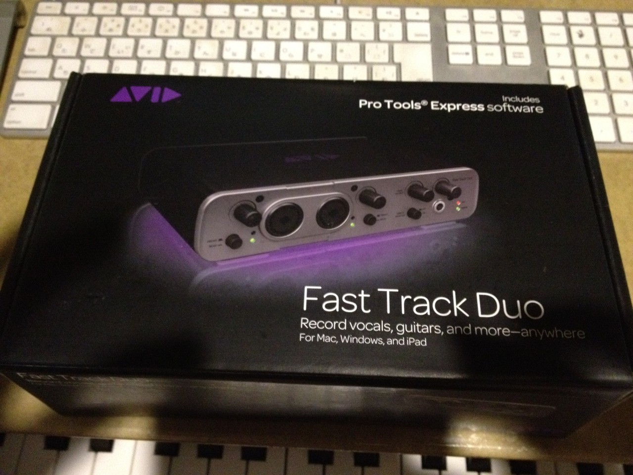 iPadで超使えるモバイルI/O！！AVID Fast Track Duo - ギタリスト居倉
