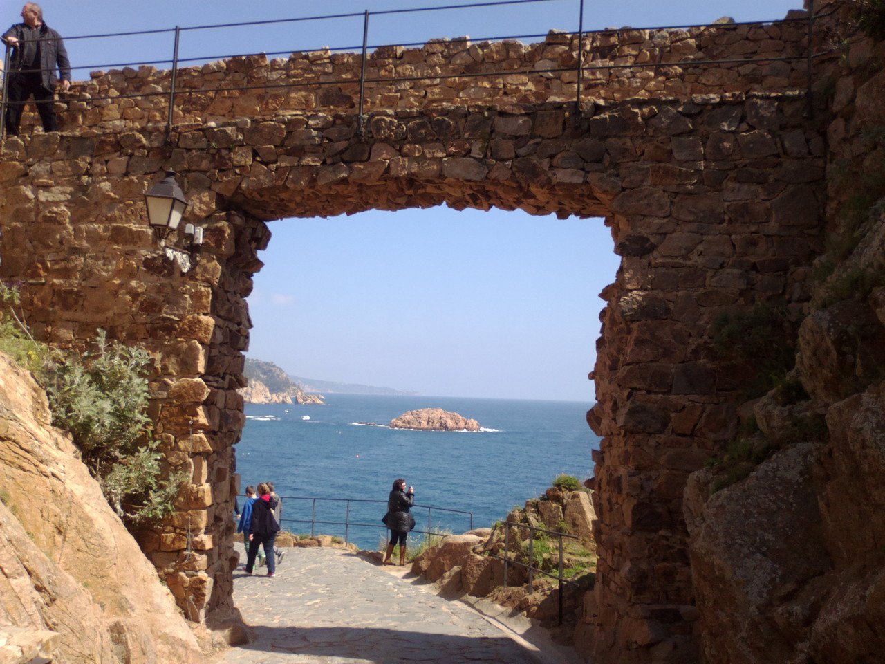 Puerta del castillo de Tossa de Mar