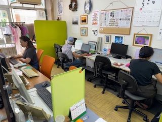 蒸し暑い『アロハの日』です