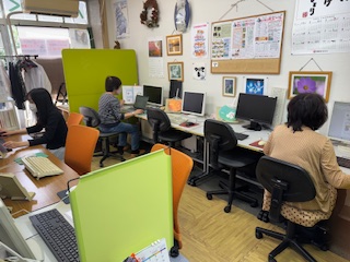 秋晴れの『ハットの日』です(^^♪