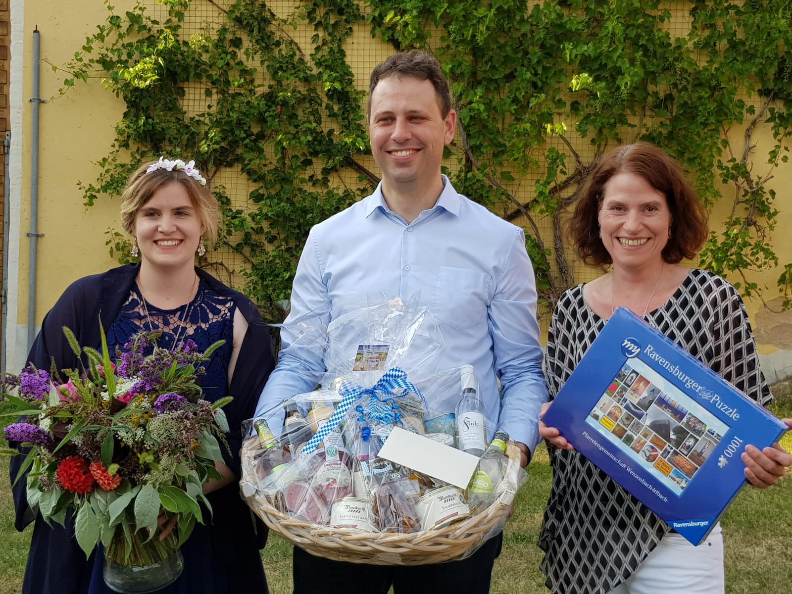 Fotopräsentation und Dankgottesdienste mit Pfarrer Dr. Sylvester aus  Tansania - Katholische Pfarrei St. Peter, Wenzenbach, image size:1600x1200