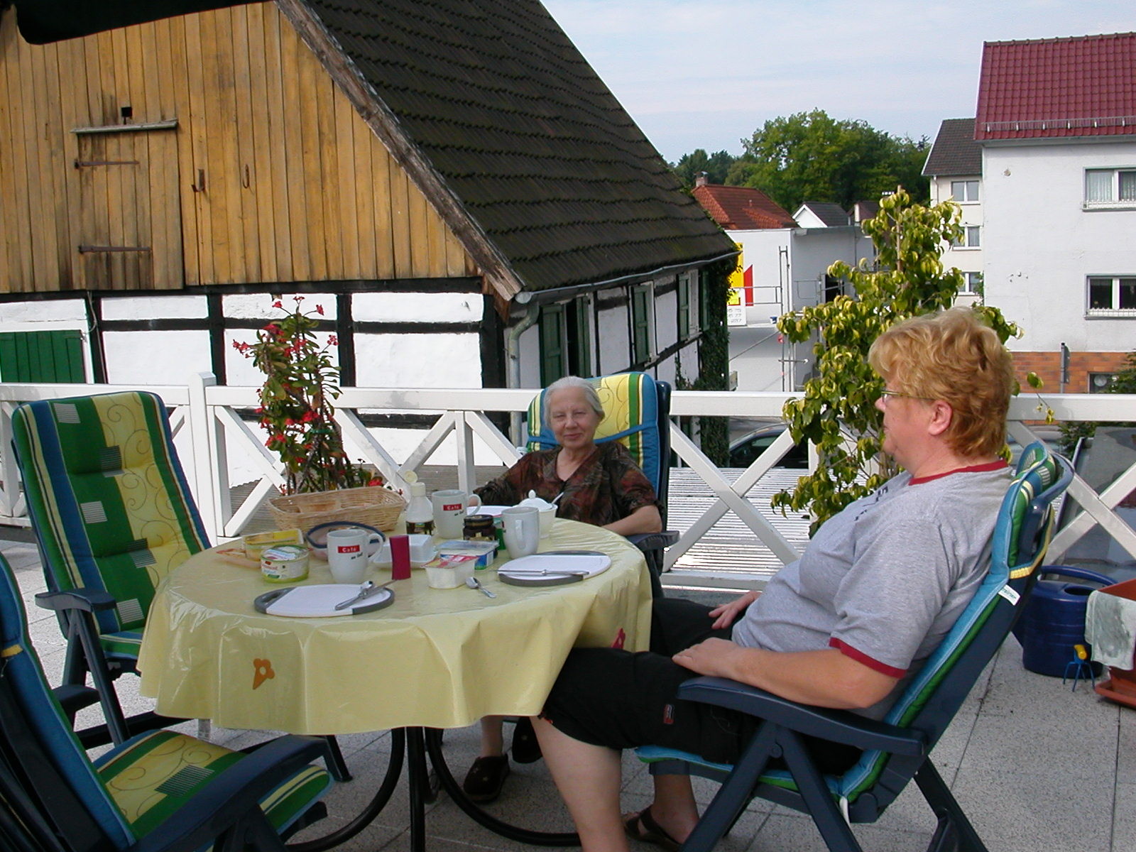 Auf unserer Terrasse, da wohnten wir noch in Iserlohn