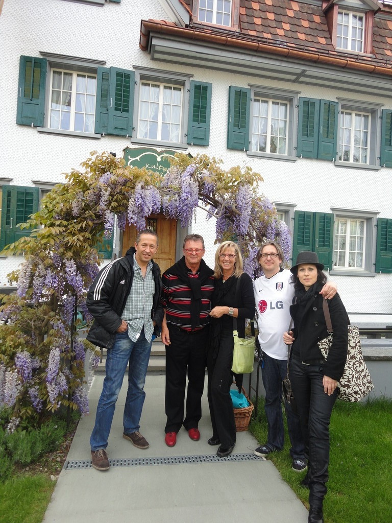 1,5 stunden vor unserem auftritt sieht man die vorfreude ... oder?