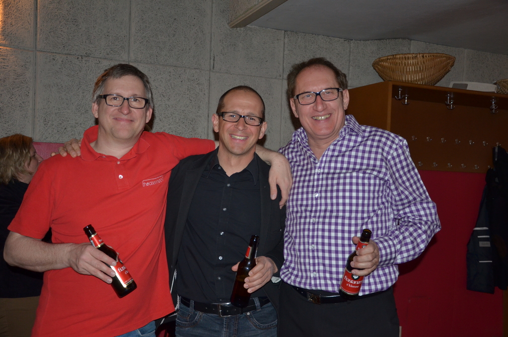 2 Bodyguards für unsern Hauptsponsor, Kurt Michelini, damit er nicht verloren geht!;-)