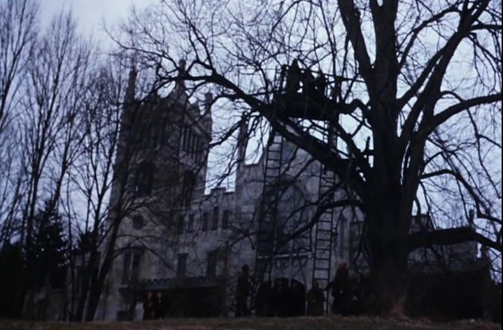 Night Of Dark Shadows (1971)