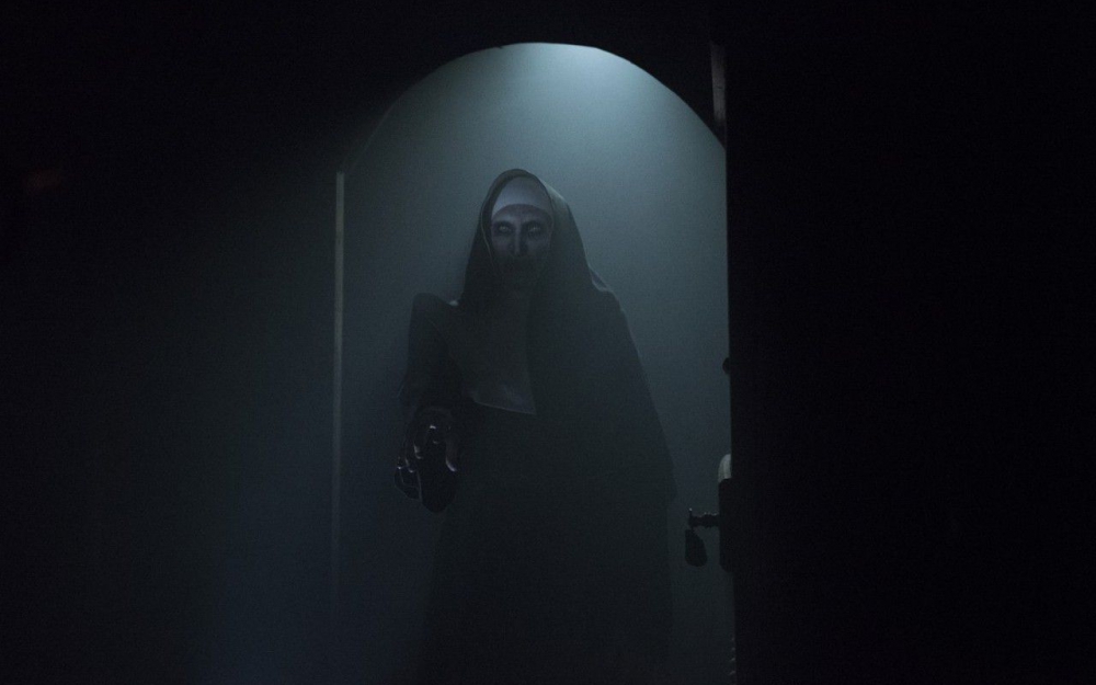 LA NONNE (2018) - Horror-ScaryWeb.com