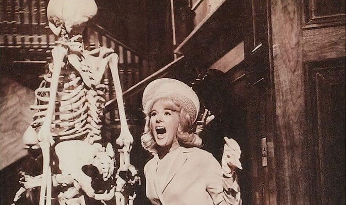 Une Guillotine Pour Deux (1965)