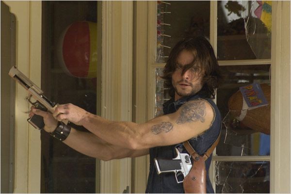 Skin Walkers (2006)