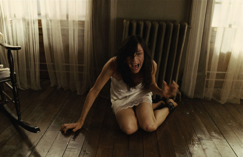 100 Feet / Périmètre Mortel de Eric Red