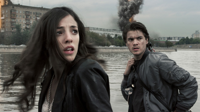 The Darkest Hour (2011) 