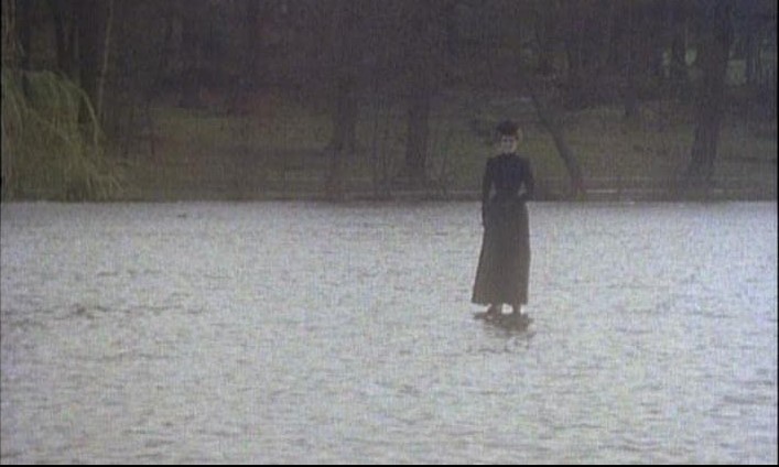 The Woman In Black (1989) 