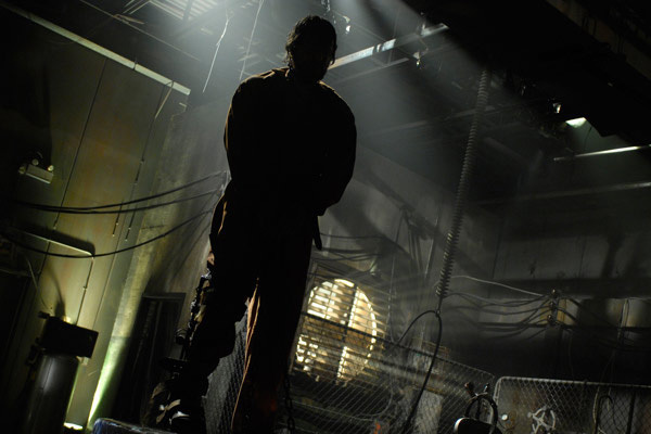 Saw 4 (2007) 