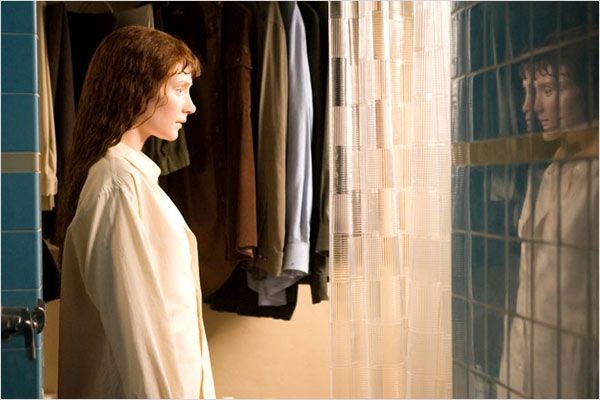  La Jeune Fille De L'Eau (2006) 