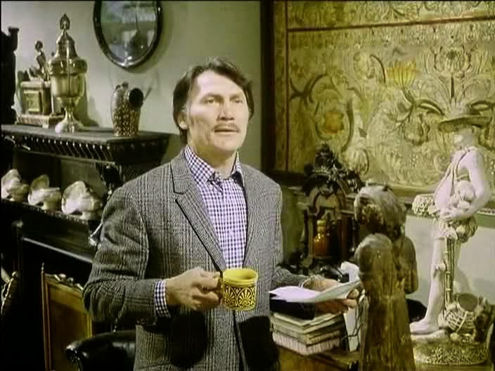Un Tueur Sous Influence (1974)