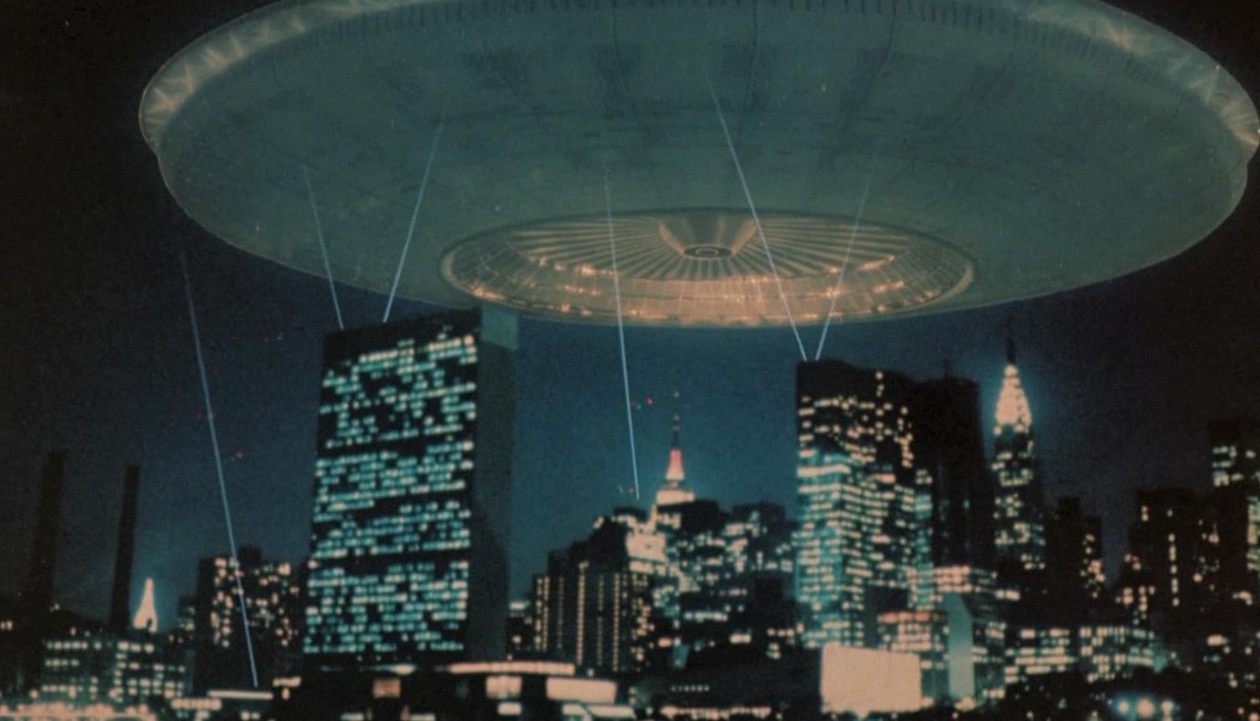 V : Les Visiteurs - Saison 1 