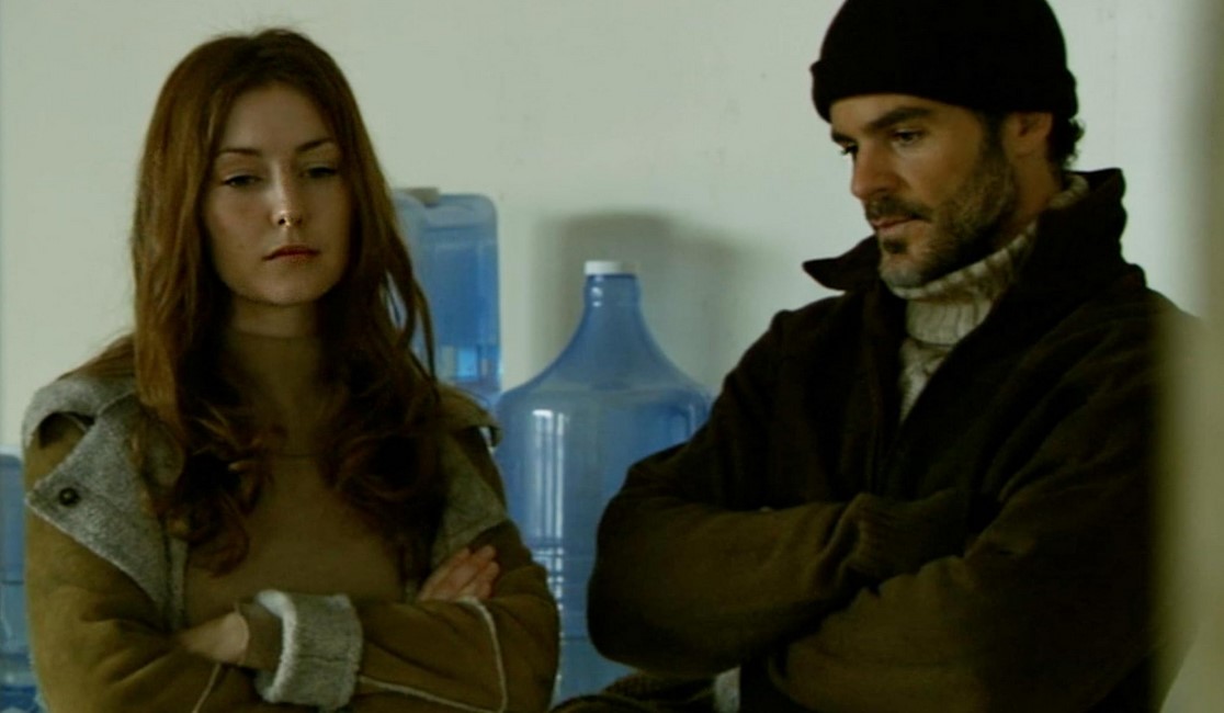 Tooth And Nail (2007)