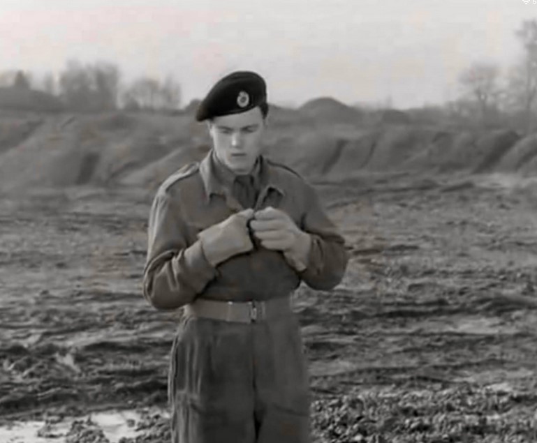 X... L'Inconnu (1956)