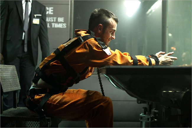 Lock Out (2012) 