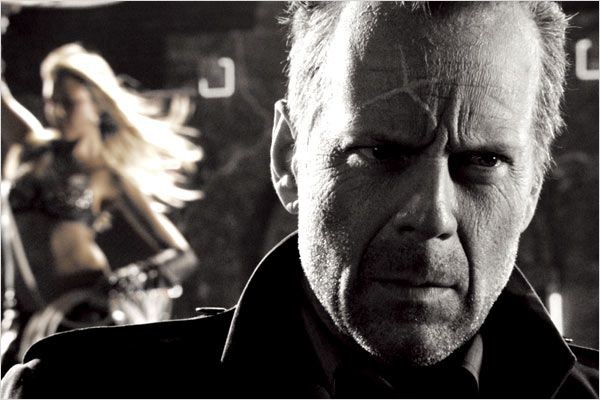 Sin City (2005)