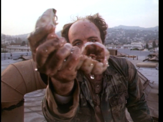 Douce Nuit, Sanglante Nuit 4 - L'initiation (1990)