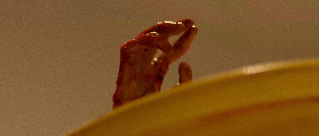 Red Christmas (2016) 
