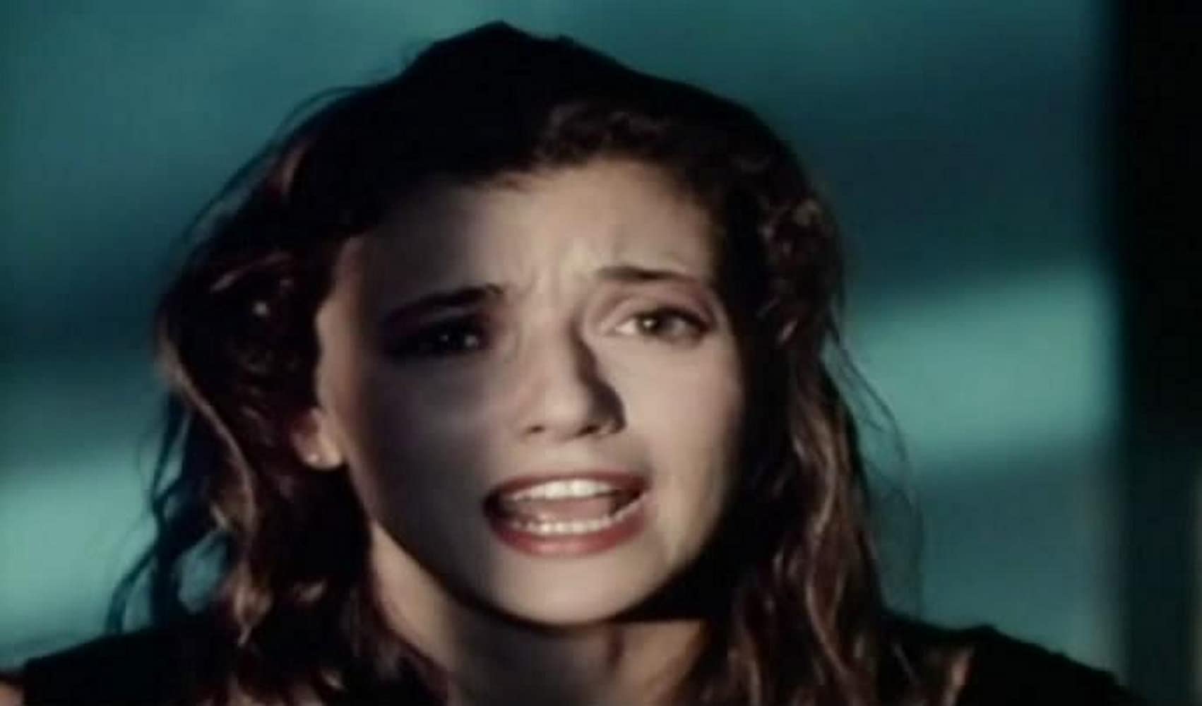 La Fille Des Ténèbres (1990)  