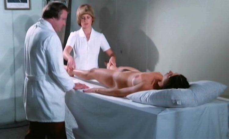 Isla La Louve Des SS (1975) 