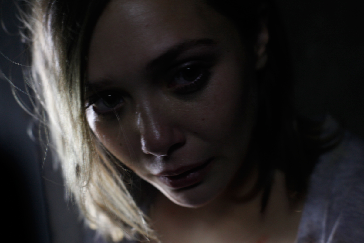 Silent House (2011)