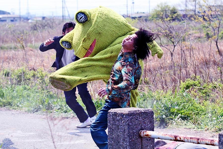 Yakuza Apocalypse (2015)