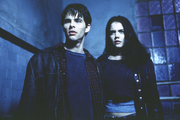 Comportements Troublants de David Nutter - 1998 / Thriller - Horreur