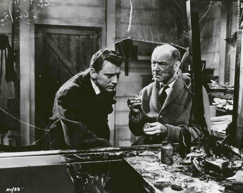 X... L'Inconnu (1956)