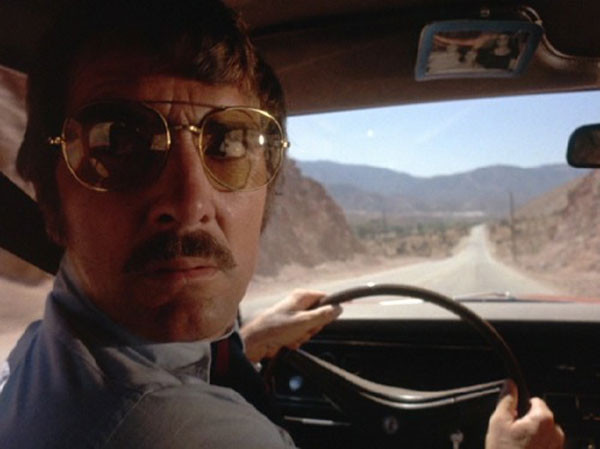 Duel de Steven Spielberg - 1971 / Thriller - Horreur