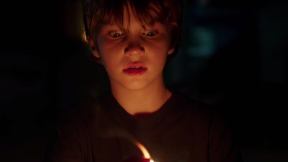 Dans Le Noir de David F. Sandberg - 2016 / Epouvante - Horreur  