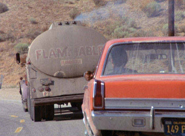 Duel de Steven Spielberg - 1971 / Thriller - Horreur
