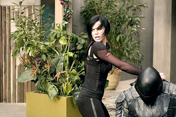 Aeon Flux (2005)
